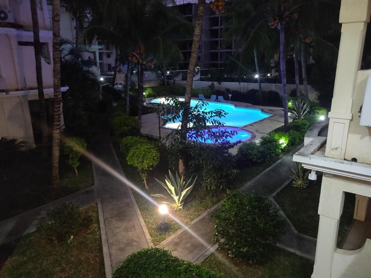 The Coastal Apartment Flic-en-Flacq Exterior foto